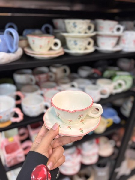 كوب هاند مي نقش وردة